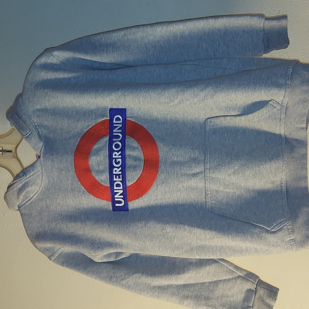 Official London Underground Hoodie with Roundel Logo size 11-13 Tube Map in Hood